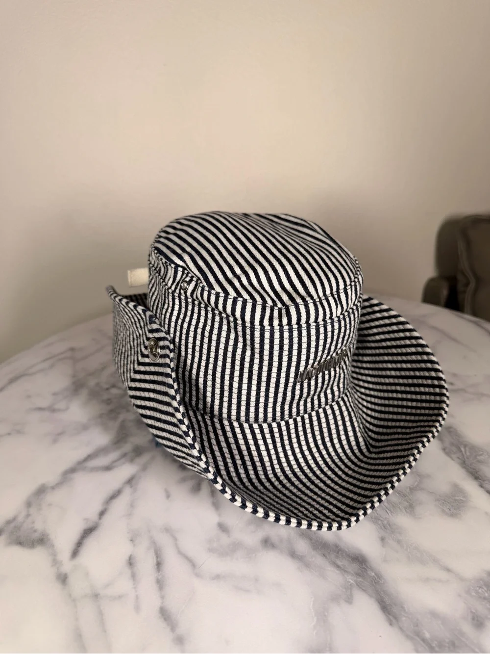 JACQUEMUS Women's Gray Le Bob De-Nimes Bucket Hat